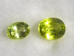 Tan Chryso1.99ct&0.87ct.png