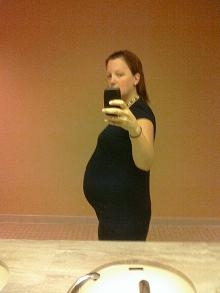 HH almost 37 weeks.JPG