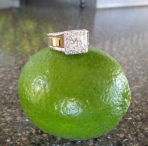 SuzyQZ Halo on lime.jpg