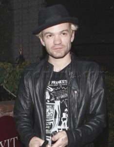 Whibley111209_06-full.jpg