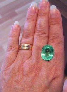 Paraiba Tourmaline 18.34ct on hand_1_1_1.jpg