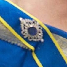 sapphire_brooch_benedikte.JPG