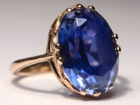 Sapphire_ring_cropped.jpg