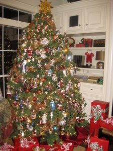 family room tree.jpg