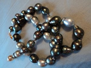 tahitianpearls1.JPG