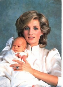 1-princessdianaandbabywilliam-500x689.jpg