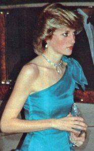 Diana in Spencer necklace.jpg