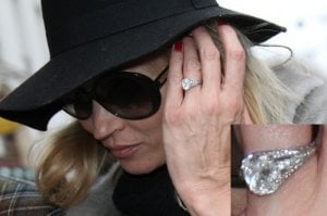 kate-moss-engagement-ring-detail.jpg