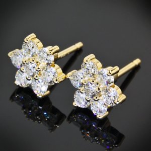 Yellow-Gold-Flower-Diamond-Earrings-by-Whiteflash-30622_f2.jpg