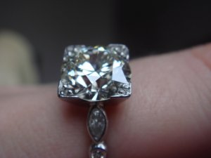 Anniversary ring 4.jpg