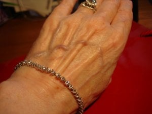 tennis bracelet A 008.JPG