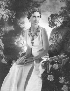 Queen Frederical of Greece in Ruby Parure.jpg