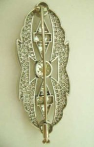 brooch004.jpg