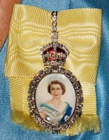 QueenElizabethRoyalFamilyOrderCloseUp.jpg