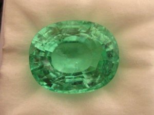 Paraiba Tourmaline 18.34ct Daylight_1_1.JPG