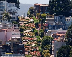 lombard-street-the-crooked-street-in-san-francisco-1.jpg