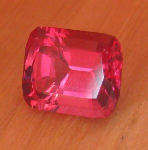 Red spinel3.JPG