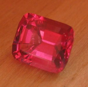 Red spinel4.JPG