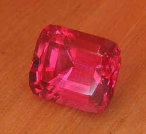 Red spinel6.JPG