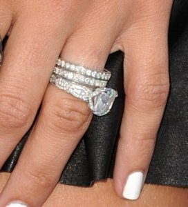 1209729d1285141386-celebrity-engagement-rings-jenna-dewan-tatum.jpg