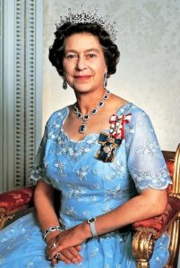 queen-elizabeth-wearing-her-patek-philippe-golden-ellipse-wristwatch.jpg