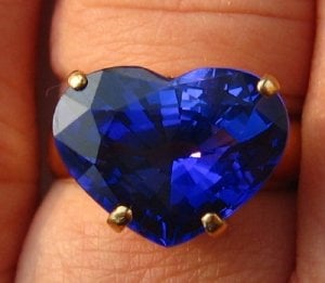 tanzanite_heart_resized_1_4_1.jpg