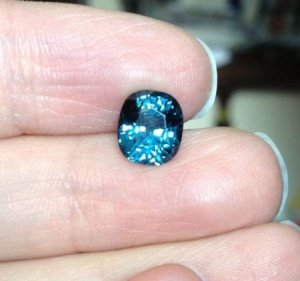 blue_spinel5.jpg