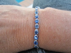 cmsbluesapphirebracelet18.jpg