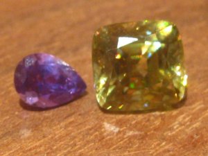 sapphire_purple_next_to_sphene2.jpg