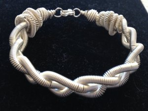 wire_plait_bracelet.jpg