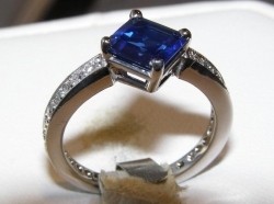 simplesapphires_stepcutring2.jpg