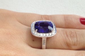 tanzanite_684_4__800x534_.jpg