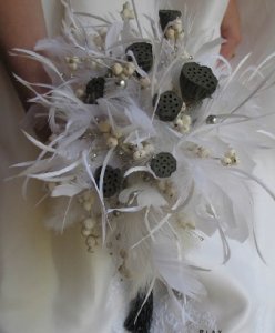 cool feather emplume bouquet3.jpg