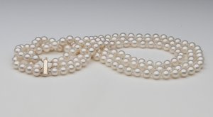 cream-triple-metallic-strand.jpg