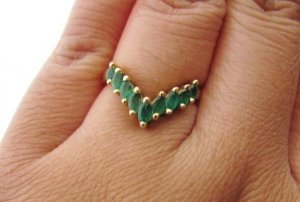 emerald_ring_001.jpg