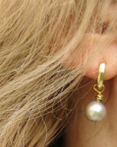 cortezearring_5552.jpg