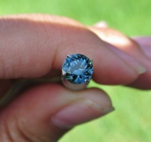 bb_blue_spinel_0.jpg