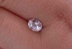 white_spinel_oval3.jpg