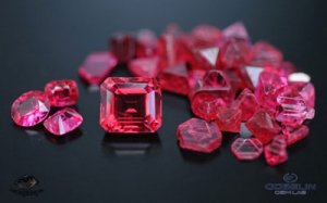 mogokspinel5ct.jpg