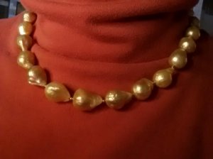 cc_golden_fig_necklace.jpg