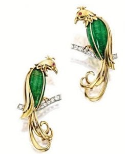 emerald_pink_saphire_diamond_bird_brooches_chaumet_circa_1940.jpg