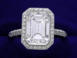 emerald_cut_0.jpg