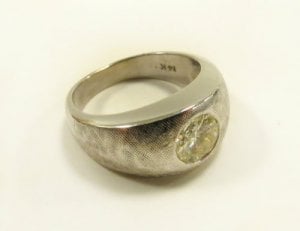 mens_diamond_ring_0.jpg