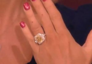 jenny-mccarthy-engagement-ring2.jpg