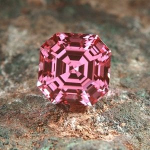 jeffwhitepinkspinel501ct.jpg