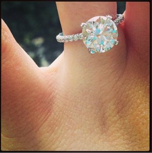 jamie-lynn-spears-engaged-ring.jpg