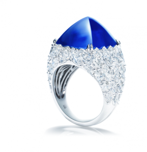 harry-winston-sugarloaf-sapphire.png