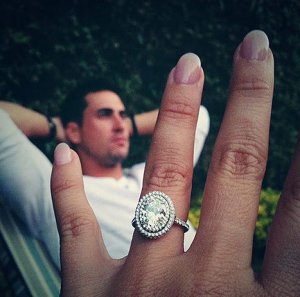 andi-dorfman-engagement-ring.jpg