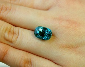 blue_zircon_10.jpg