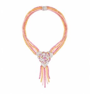 collier-camelia-gourmand-clair.jpg